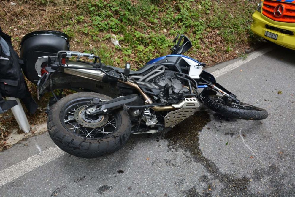 Motorradfahrer und Mitfahrerin in Egerkingen gestürzt und verletzt