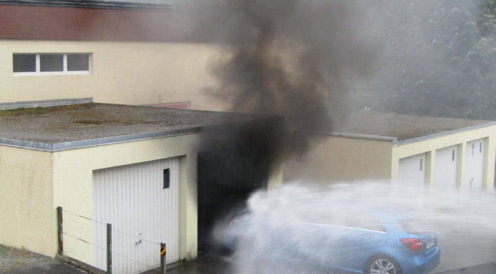 Brandfälle Engi, Niederurnen GL - Mann erleidet Verbrennungen durch siedendes Öl