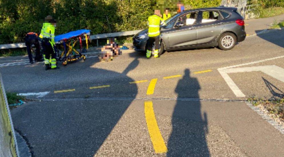 Schwer verletzter E-Bike-Fahrer nach Unfall in Muttenz BL