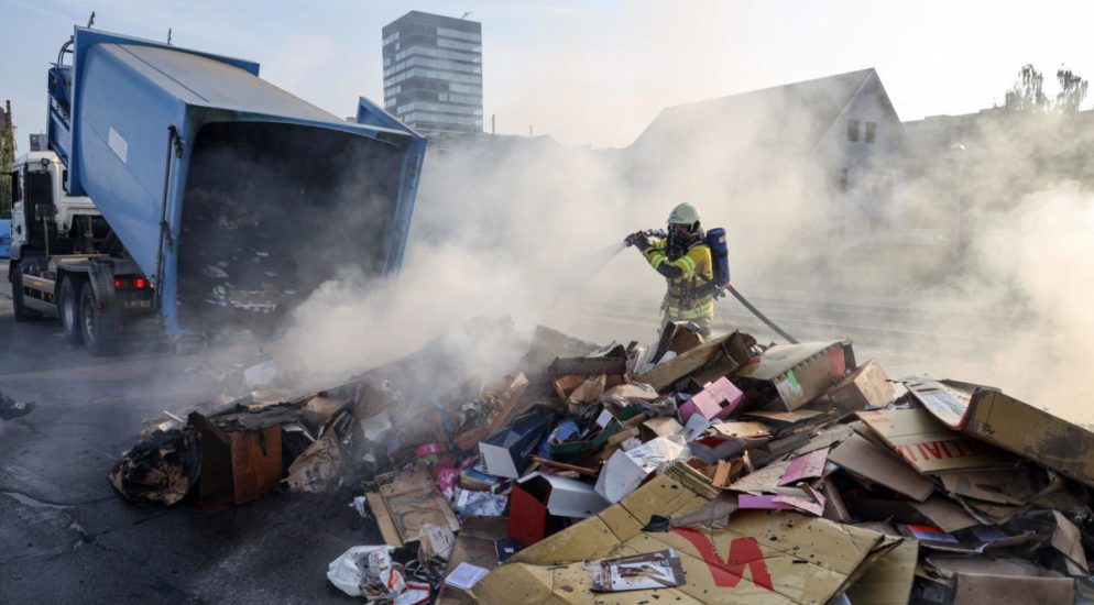 Zug: Container bei Entsorgungsstation in Brand geraten