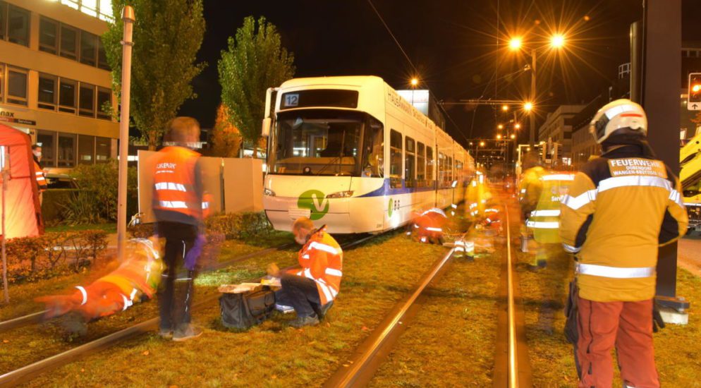 Frau stirbt bei Tram-Unfall in Dübendorf ZH