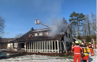 Brand Oberstammheim: Verletzter und hoher Schaden