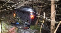 Auto in Holderbank nach Selbstunfall auf dem Dach gelandet