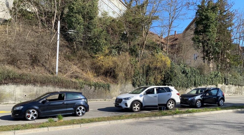 Stadt Schaffhausen: Auffahrunfall zwischen drei Fahrzeugen