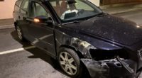 Muri AG: Autofahrer crasht betrunken gegen Strassenlampe