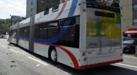 Reussbühl LU: Crash zwischen Auto und vbl-Bus