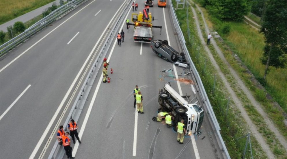 Lumino GR: Crash auf der Autobahn A13