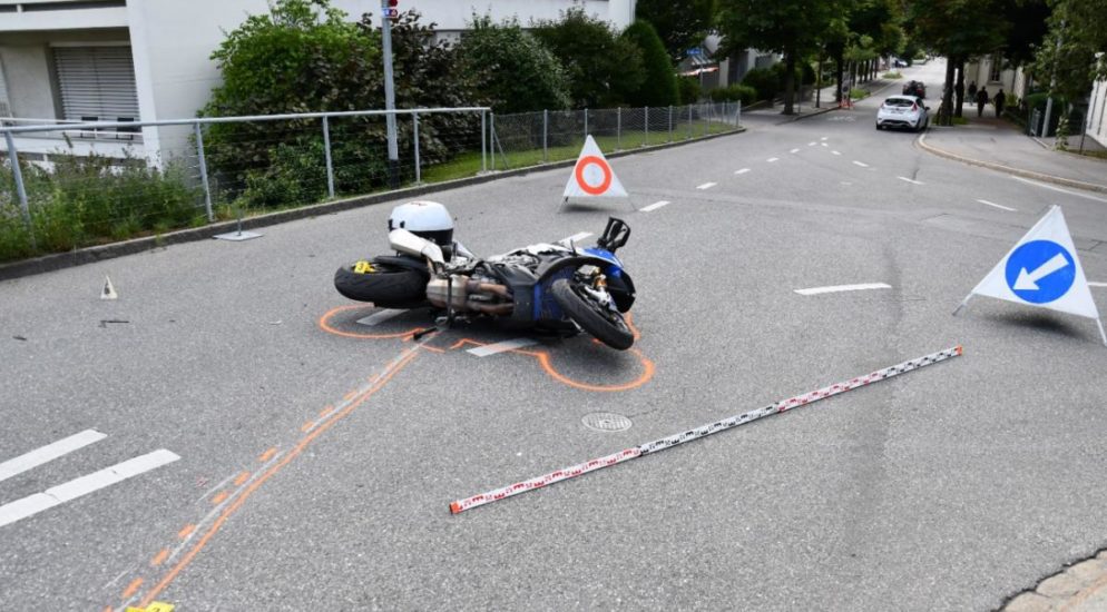 Chur GR: Verkehrsunfall zwischen PW und Motorradlenker