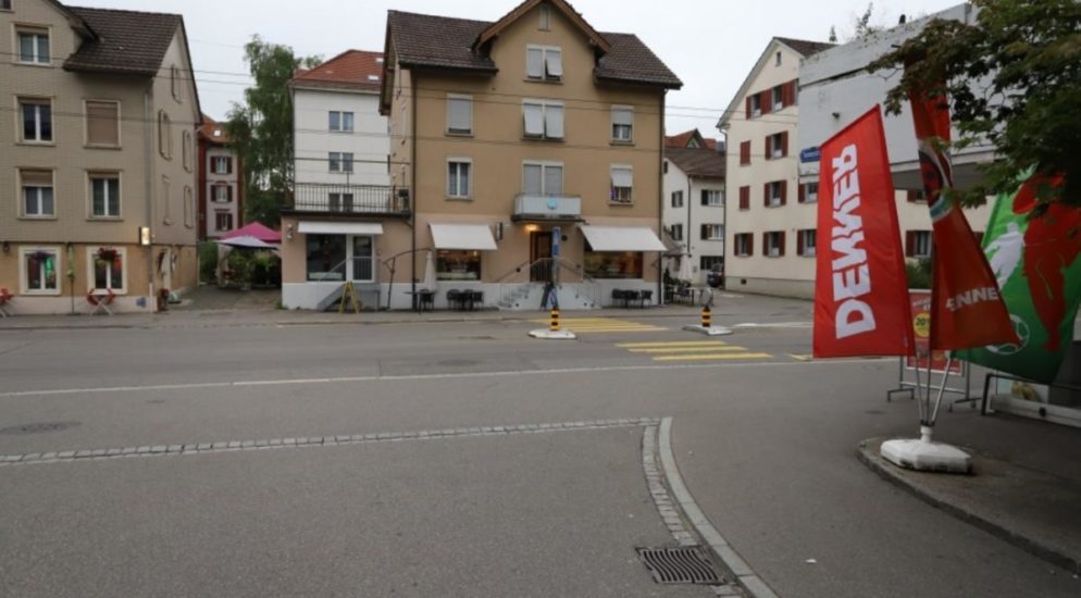 St.Gallen: Fussgängerin von Auto erfasst