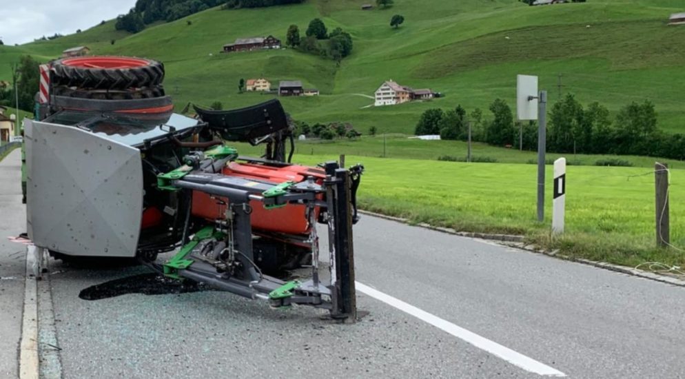 Appenzell: Lenker nach Unfall mit Traktor verletzt