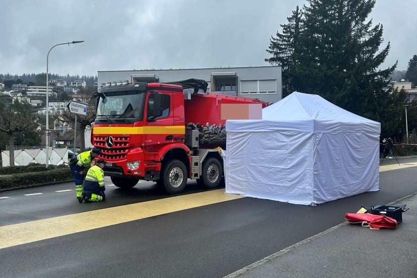 Unfall-in-Nussbaumen-AG-Velofahrer-81-stirbt-nach-Kollision-mit-Lastwagen