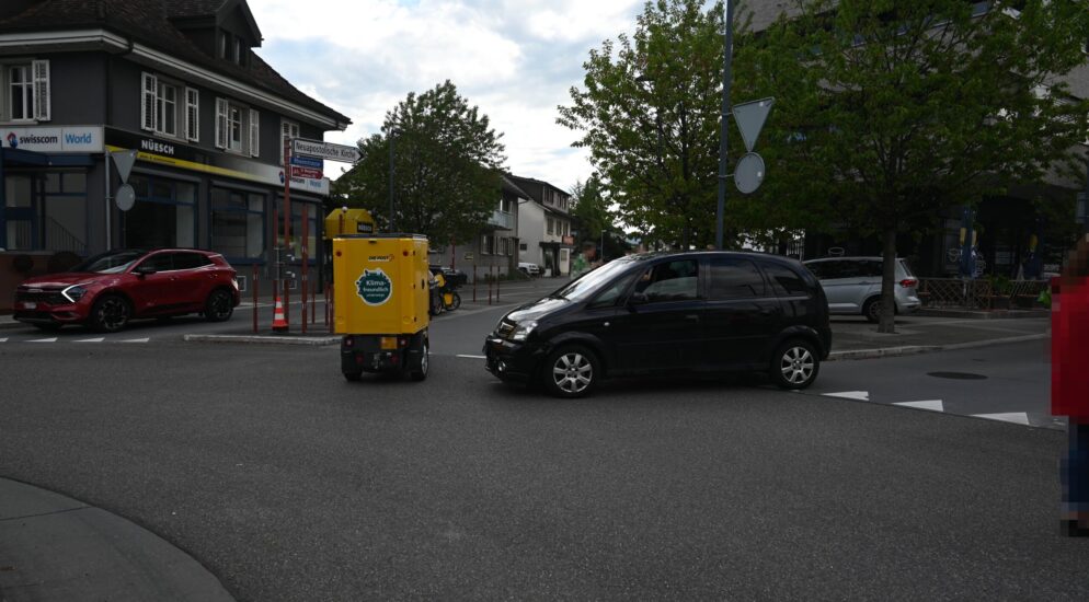 Heerbrugg-SG-Unfall-im-Kreisverkehr